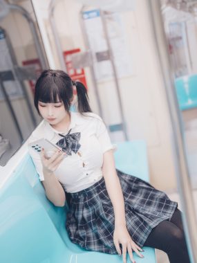 慕慕Momo全部COS作品图集打包下载30套 23GB