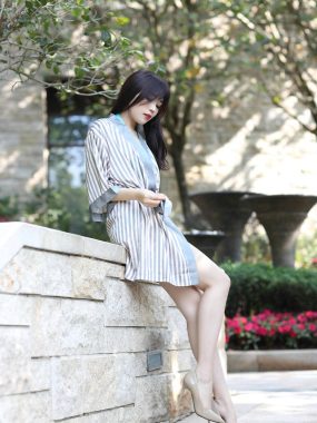 魔镜街拍芝芝Booty – 阳光户外泳装美图176图3V 8GB合集