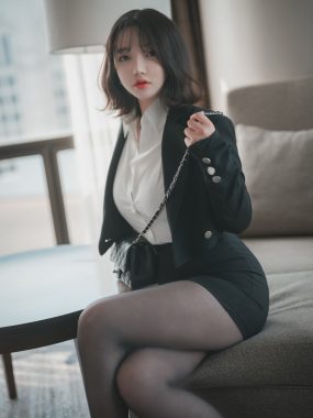 孫樂樂SonYe-Eun合集COS下载 – 包含早期绝版/私房/机构作品照片 [123期 199GB]